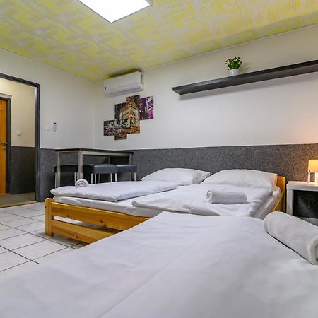 Hostel Seven Prag Eksteriør billede