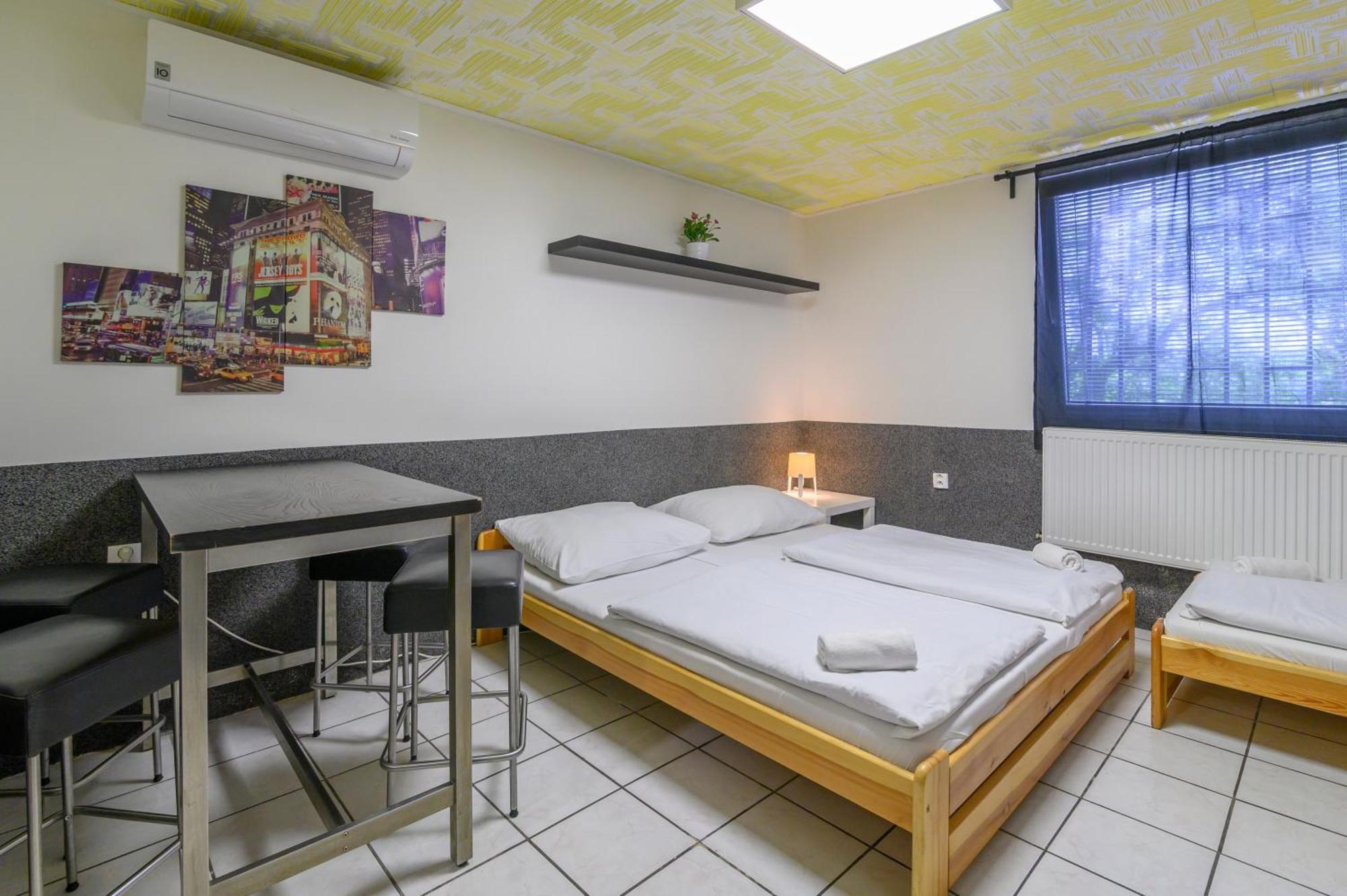 Hostel Seven Prag Eksteriør billede